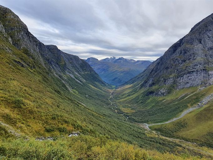Utsikt ned Synnylvsmolskreddalen fra Litledalen