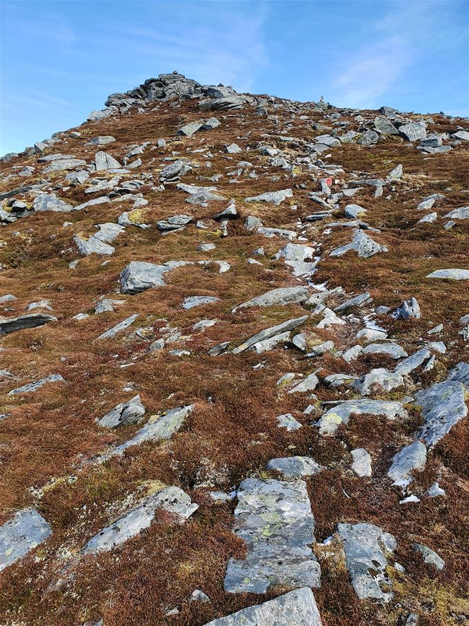 På vei opp til Sneldelida topp