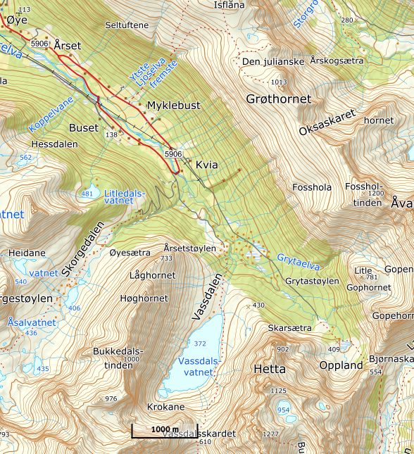 Hentet fra Kartverket. Veien fram til Årsetstøylren går på sørsida av dalen