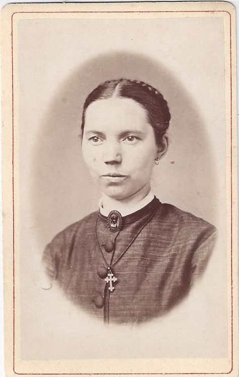 11. Okänd kvinna