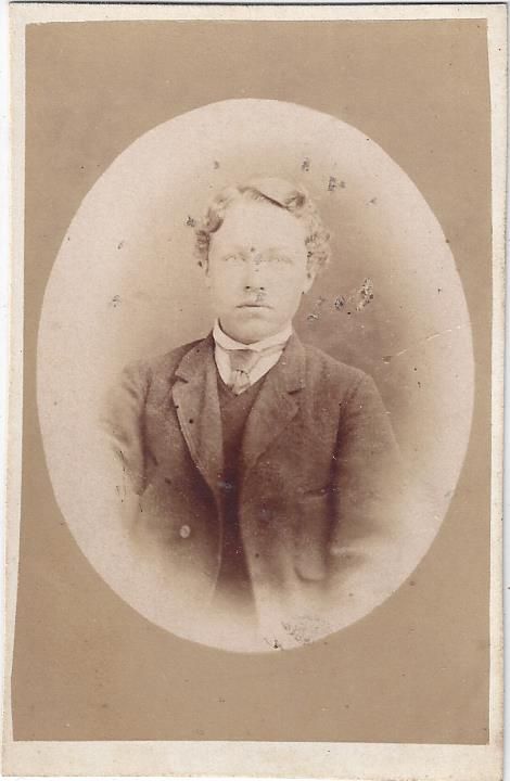 12. Okänd man