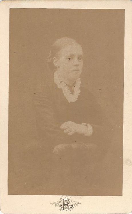 16. Okänd kvinna