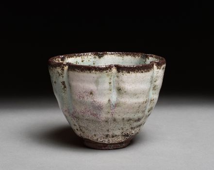 #3.13 Ipomea. Skål. H 9 cm D 12 cm.