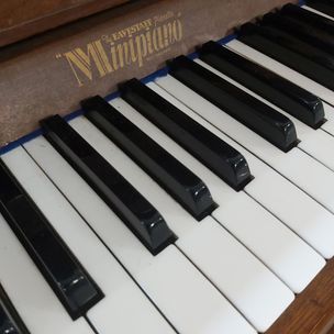 Eavestaff MiniRoyal upright piano