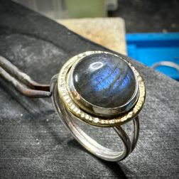 Ring R.33