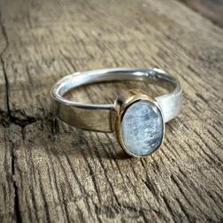 Ring R.37