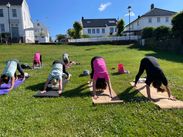 Sommer yoga i Lillesand.