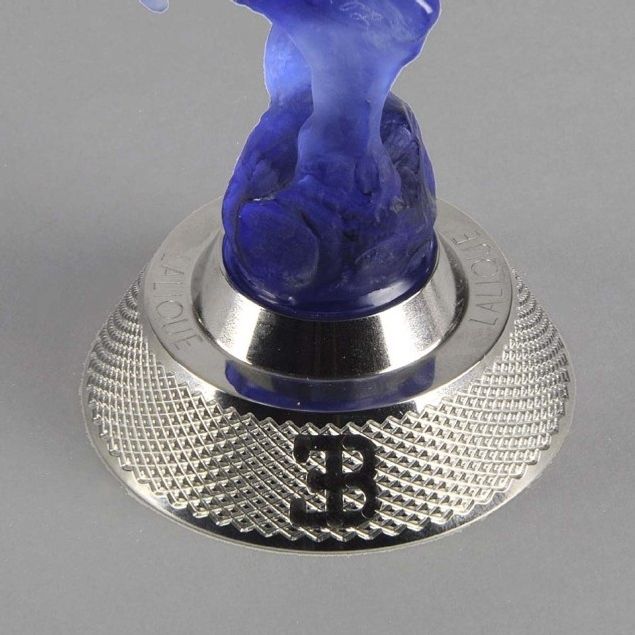 Elephant Rampante in blue coloured christal showing detail of the unique Lalique factory produced base in chromed metal having the E B (Ettore Bugatti) initials cast into it.