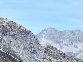 Raskt neråt; Andermatt syns i fjärran