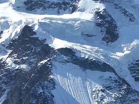 Rotenboden  (utgångspunkt för vandringar; obs Klein Matterhorn  högt upp i mitten av bilden