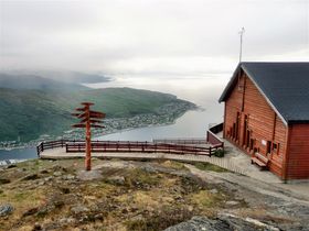 Restaurangen med utsikt mot Ofotfjorden