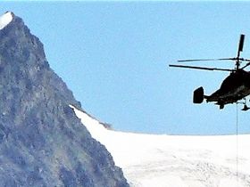 Utsikt mot Gornergrat; bilden taget på långt håll (från Schwartsee)
