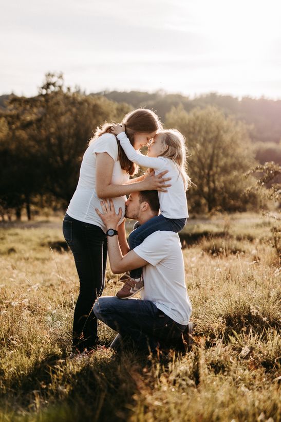 Familinfotografgießen- Babybauchshootingwetzlar-schwangerschaftsbilder