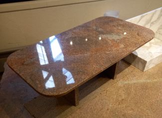 Petite table base en granit