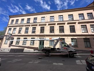 Fönsterrenovering på Södermalm åt en Brf.