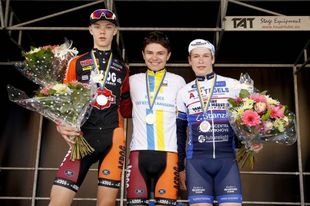 podium 2