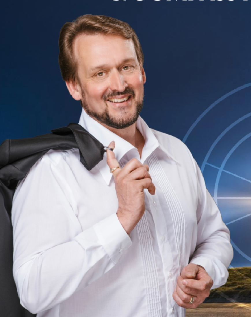 Leevi Ahopelto,  toiminnanjohtaja