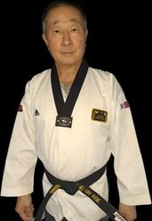 Un Hyun Roe Grand Master Svart belte 7.Dan
