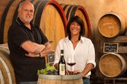 Nicola och Loli - Barolo, Piemonte, Italien