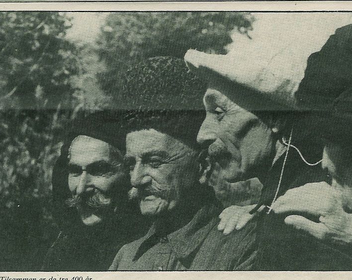 Til sammen er disse tre gamle Hunza folk tilsammen 400 år og bor i Andesbjergene. De er alle vegetar og lever efter bibelens forskrifter.