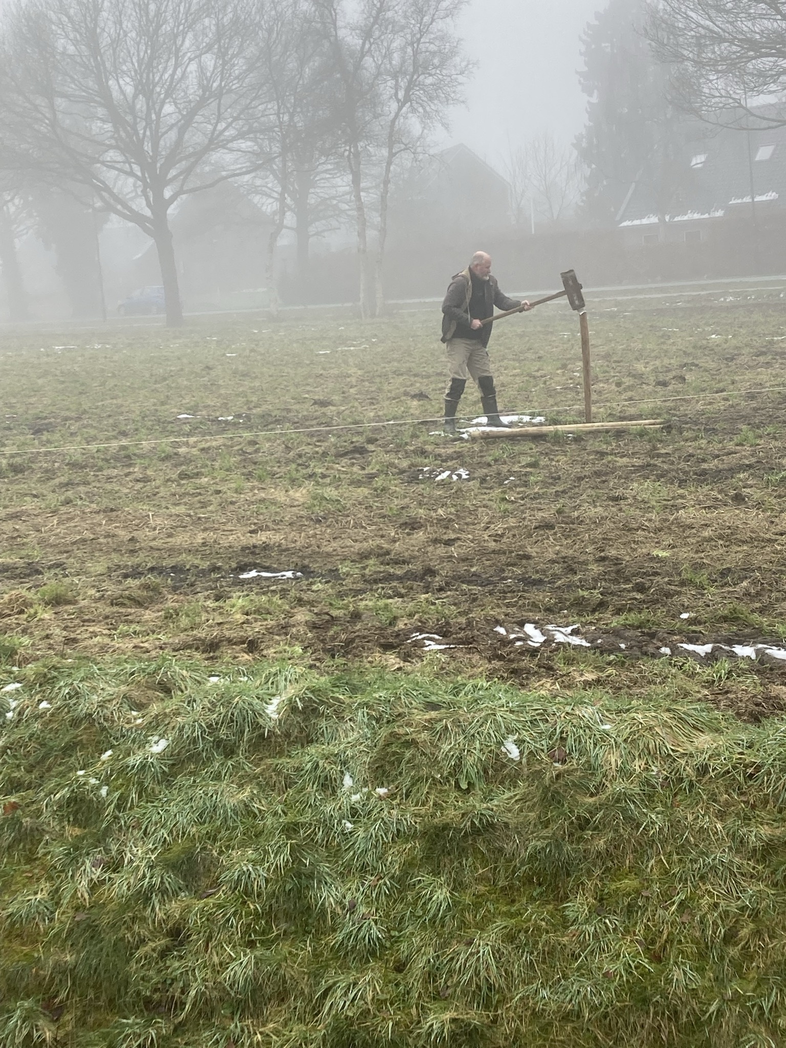 Ons nieuwe perceeltje is afgepaald.