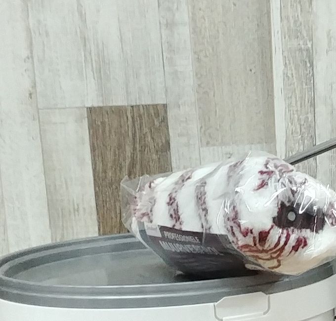 EIGEN MERK LATEX. VANAF 19,95 EURO.