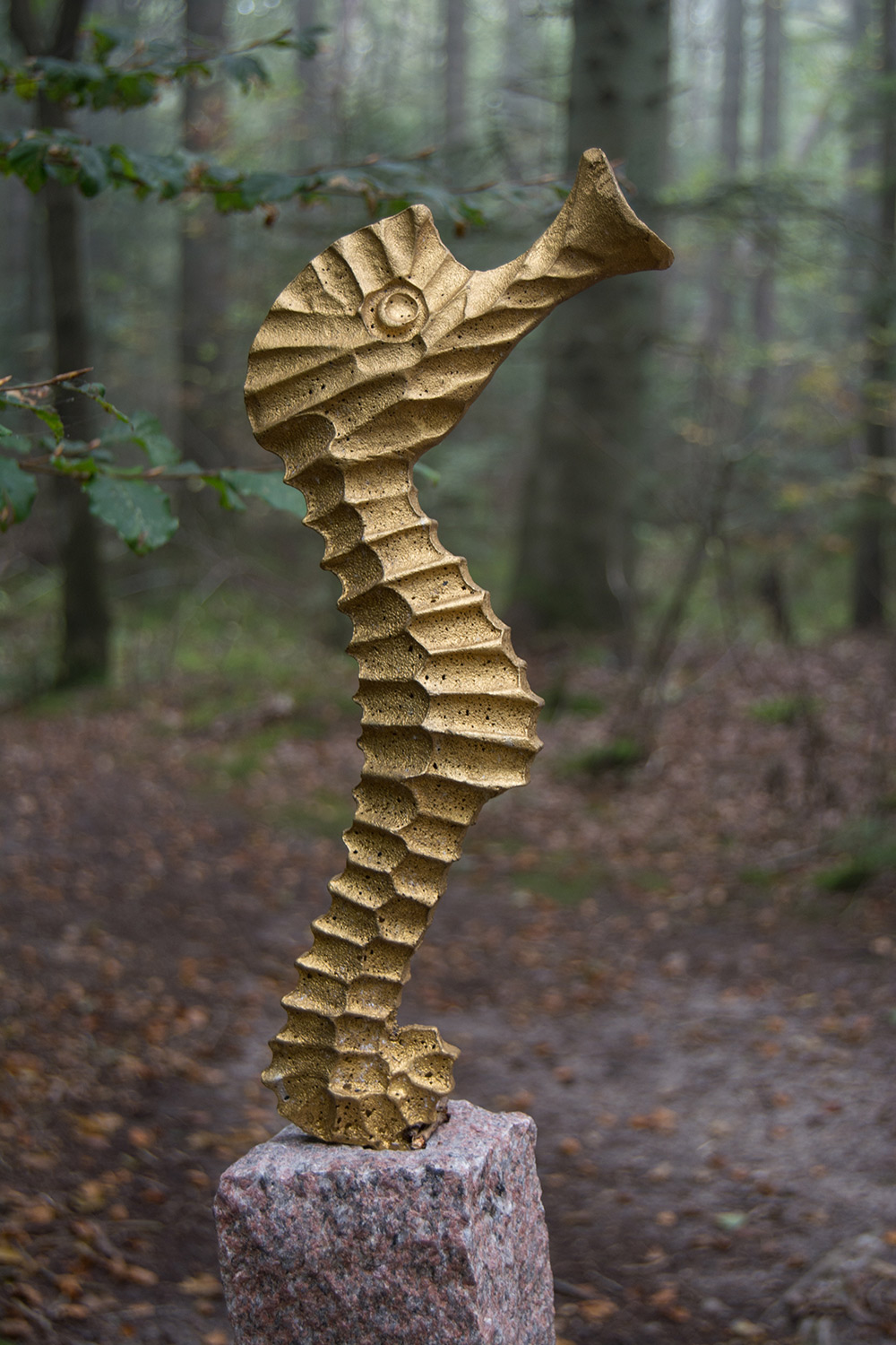 Gylden Søhest, aluminium