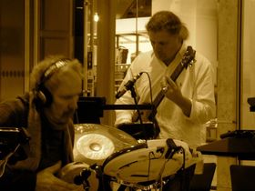 live with UliP and his Hybride Percussion Set