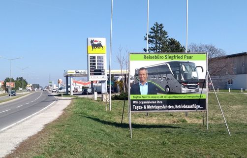 werbeflaeche-werbung-plakat-paar-busreise-eni-tankstelle-neunkirchen