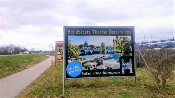 werbeflaeche-werbung-plakat-rogner-bad-blumau-therme-wellness