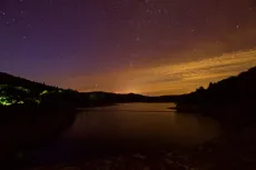 MC 19 077 - Burrator reservoir last bit of sun begining of the Milky W