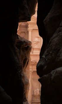 NW ARCH 045