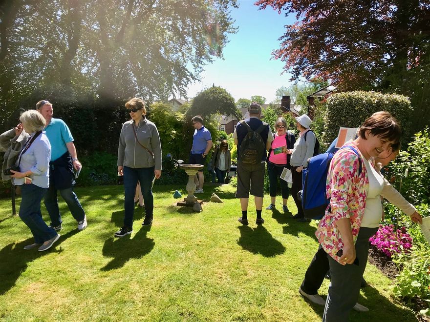over 2000 visitors to the garden on the day; best Secret Gardens weather for many years