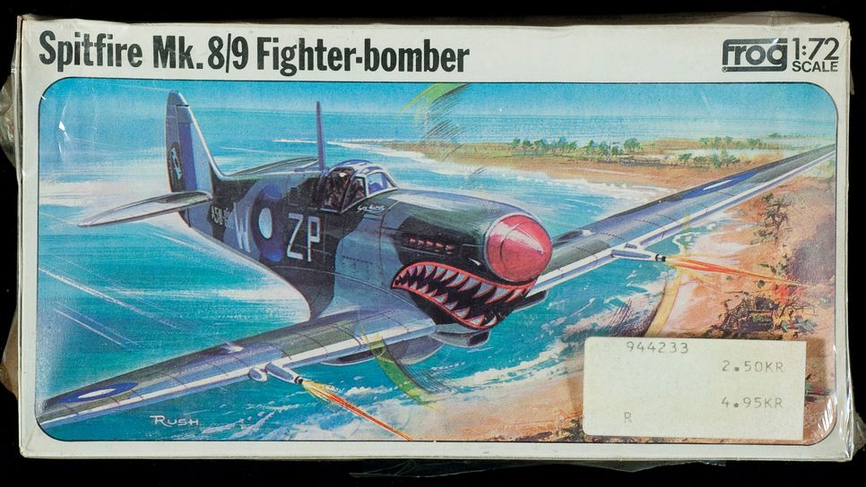 Frog_Spitfire Mk 8:9_W169965