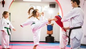 children_learning_tae_kwon_do