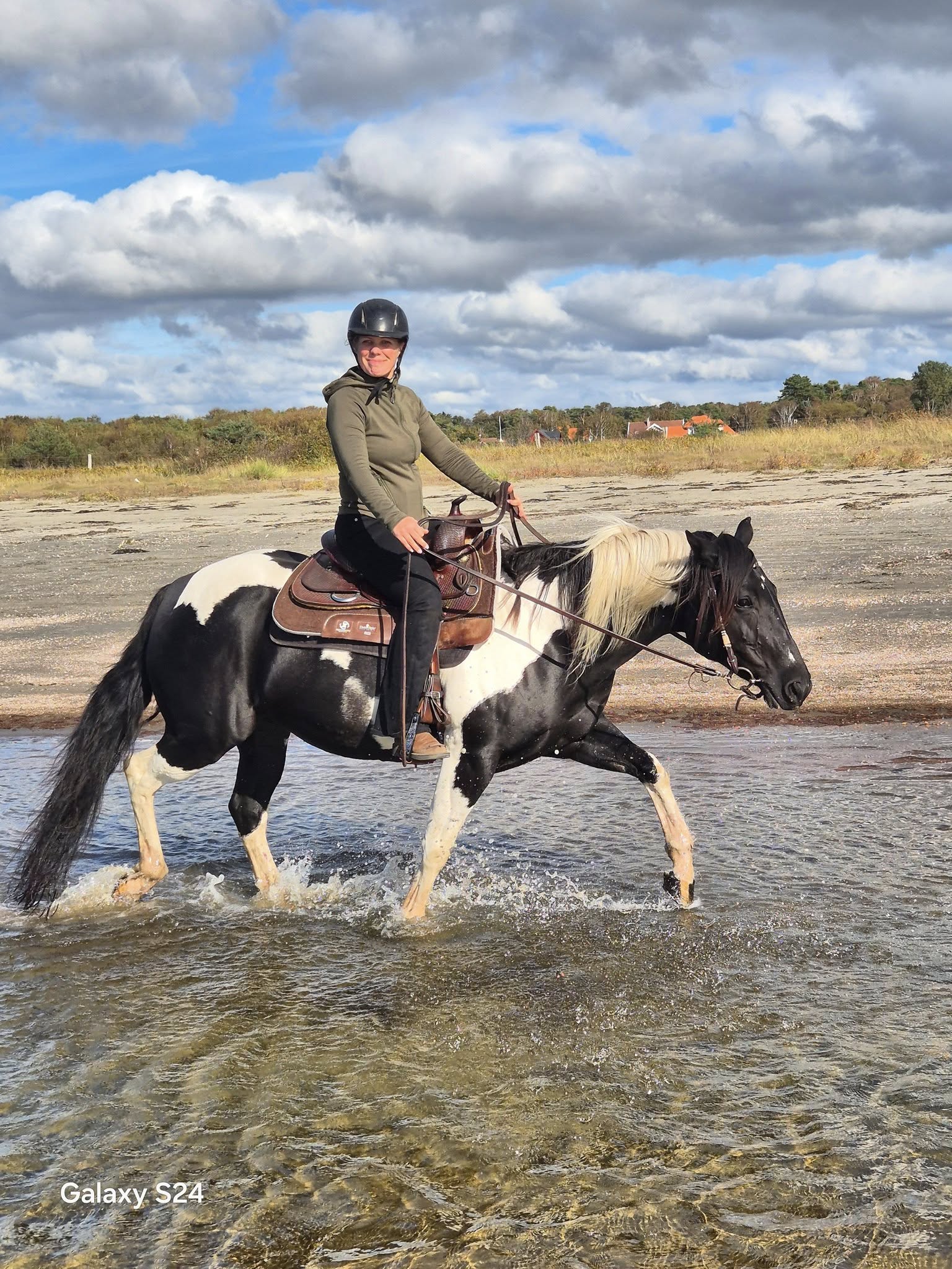 557601561_10238815774161945_8294175198035911414_n