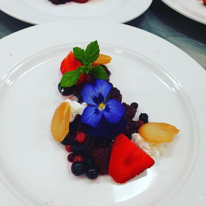 skovbær dessert