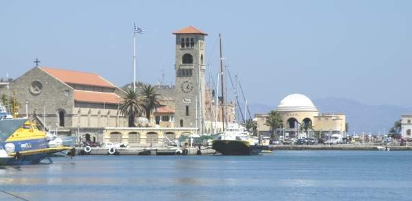 Rhodos Mandraki antiker Hafen Einfahrt Rhodos Mandraki antiker Hafen Einfahrt