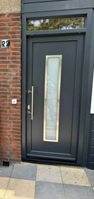 deur met midden stuk grote glas 