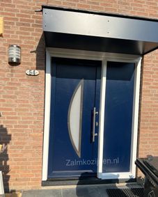 voordeur na zalmkozijnen