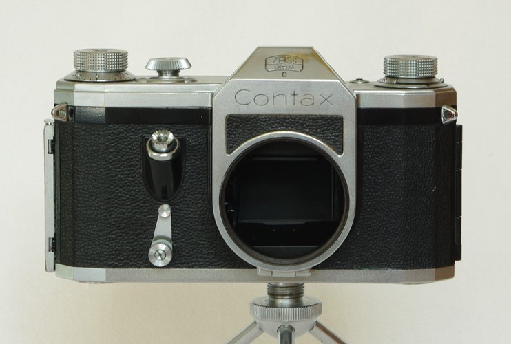 Contax S D Nr. 16442 / zeissikonveb.de