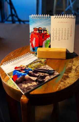 stolovy-kalendar-z-dodanych fotografii stolovy-kalendar-z-dodanych fotografii