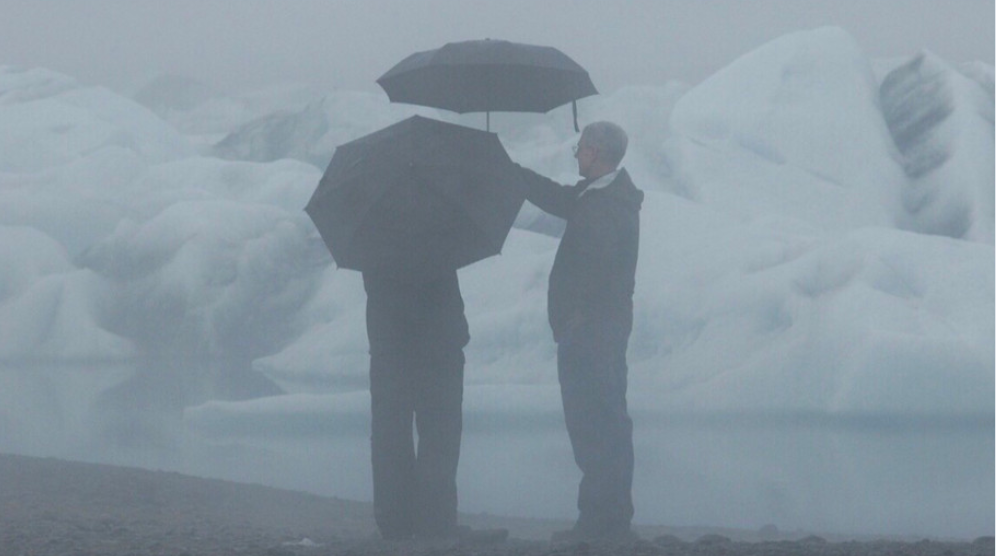 When the storm comes, the brotherhood opens the umbrella.