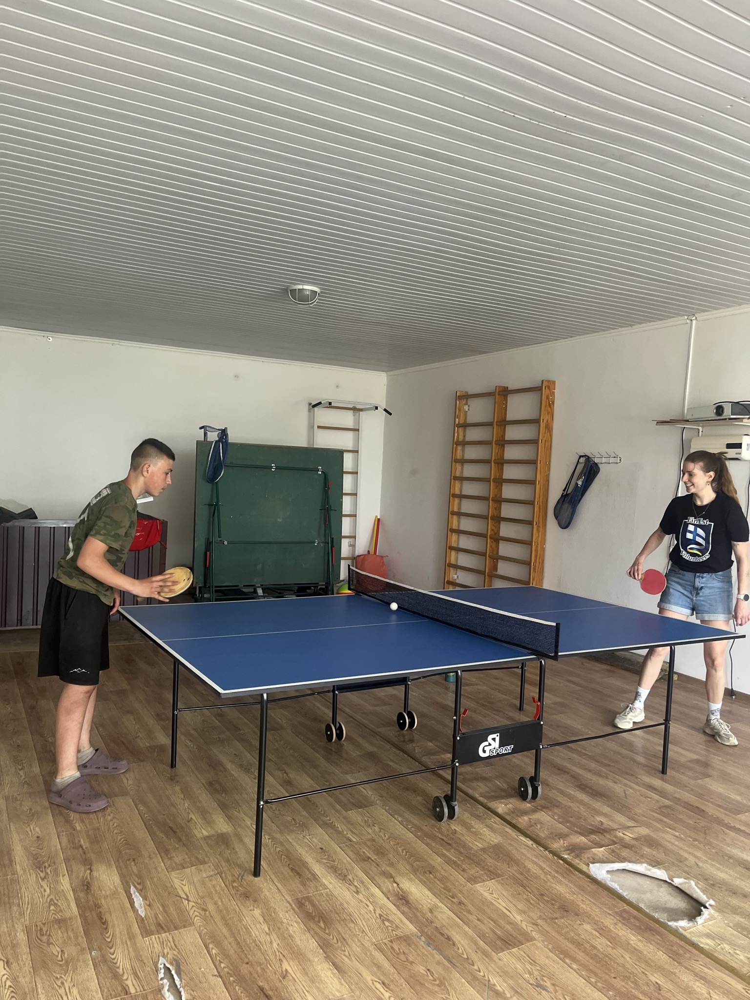 pelejä koululla 001